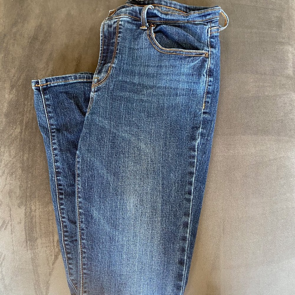 Old Navy Mid Rise Curvy 8